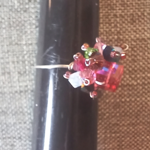 Handmade Wire Ring w/ Swarovski Beads - New Item (Sz 8.5) - Picture 2 of 4